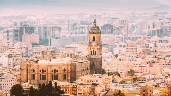 Comment les châteaux de la Loire sont-ils utilisés pour comprendre l'architecture Renaissance ?